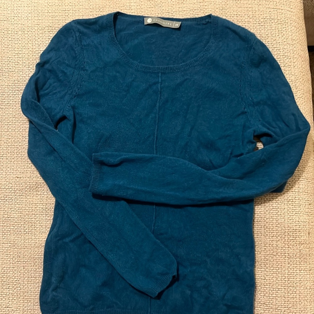InCashmere Blue 100% Cashmere Slim Crew Neck Pullover Sweater, Women's Size XS